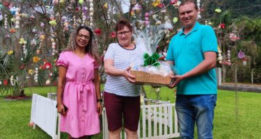 Veja alguns participantes do Concurso de Osterbaum da Rota do Enxaimel