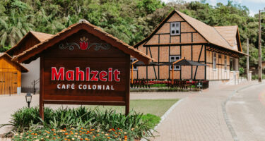 Mahlzeit Café Colonial